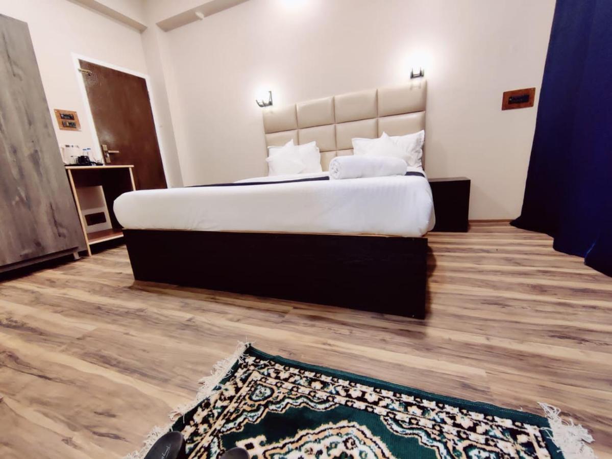 Gulshan Palace By Seven Hills Srinagar By Him Haults Hospitality Luaran gambar